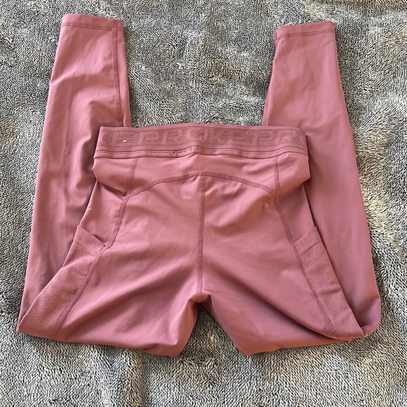 Nike women’s leggings - dry fit - Picture 2 of 2